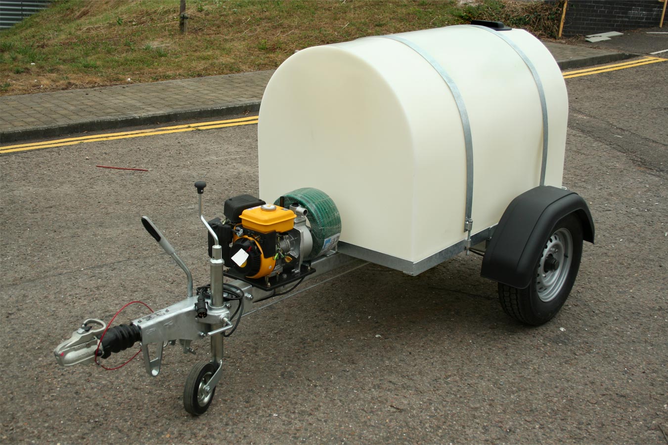NEW 1000Litre Highway Tow Water Bowser 